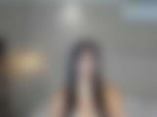 Live cam show with AriaaMoon - Public on googirlz