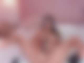 AriaaMoon's Live Sex Cam Show