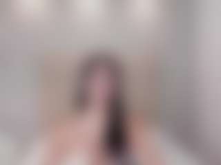 Live cam show with AriaaMoon - Ass Bouncing on AdultVida.com