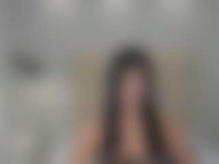 Live cam show with AriaaMoon - Public Brown Hair on Chatstar