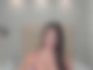 Live cam show with AriaaMoon - Petite on Camsoda