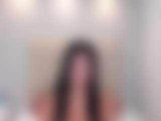 Live cam show with AriaaMoon - Public on CamwithHer