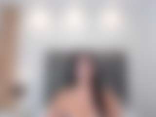 Live cam show with AriaaMoon - Brown Hair Petite on livesuperchat.net