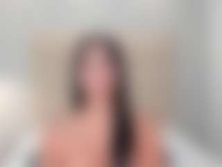 Live cam show with AriaaMoon - Pornstar Public on AdultVida.com