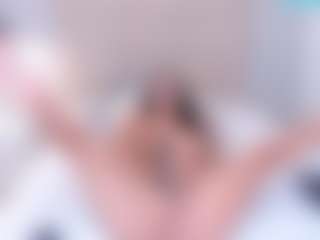 Live cam show with AriaaMoon - Skinny Teen (18+) on CamSodaAdn