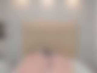 AriaaMoon's Live Sex Cam Show