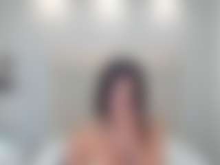 AriaaMoon's Live Sex Cam Show