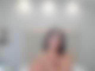 AriaaMoon's Live Sex Cam Show