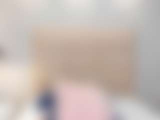AriaaMoon's Live Sex Cam Show