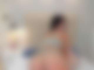 AriaaMoon's Live Sex Cam Show
