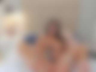 AriaaMoon's Live Sex Cam Show