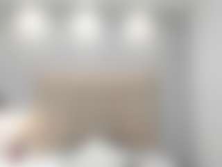 AriaaMoon's Live Sex Cam Show