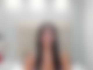 Live cam show with AriaaMoon - Skinny on Camsoda