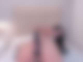 AriaaMoon's Live Sex Cam Show