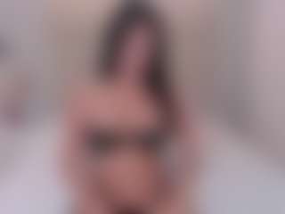 AriaaMoon's Live Sex Cam Show