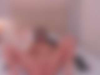 AriaaMoon's Live Sex Cam Show