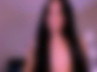 Live cam show with Karoline-miss - Average on Camsoda
