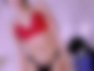 Live cam show with Karoline-miss - No Smoking on Camsoda