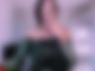 Live cam show with Karoline-miss - No Smoking on Camsoda