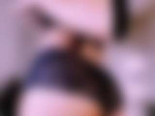 Live-Cam-Show mit Karoline-miss - Facial Piercings auf Camsoda