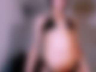 Live-camshow met Karoline-miss - Black Hair op Camsoda