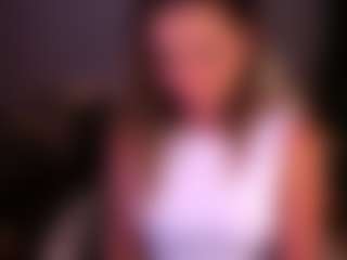 KissableKira's Live Sex Cam Show