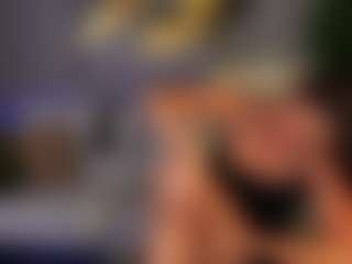 Live cam show with KissableKira - Brown Hair on SmokeAndPoke