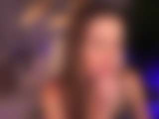 Live cam show with KissableKira - Brown Hair on Camsoda.co