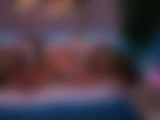 Live cam show with KissableKira - Tease on Camsoda