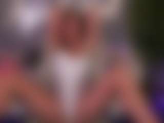 Live cam show with KissableKira - Blowjob on madthumbs