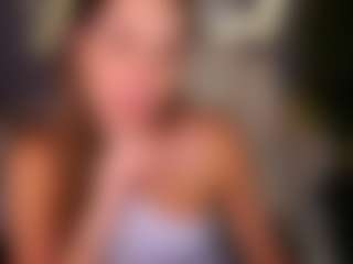 KissableKira's Live Sex Cam Show