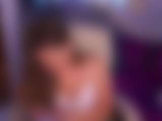 KissableKira's Live Sex Cam Show