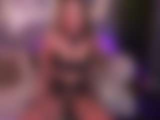 Live cam show with KissableKira - Cock Rating on CamwithHer