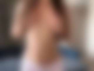 Live cam show with LarueBartin - Pov on SpunkLive