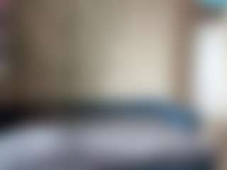 Live cam show with LarueBartin - Average on liverealitysex.com