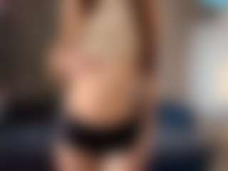 Live cam show with LarueBartin - Tiny Tits on Strip Flash - Live Sex Shows