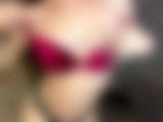 Live cam show with Stephani - Normal on Camsoda