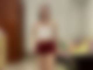 Live cam show with Stephani - Squirt on Camsoda