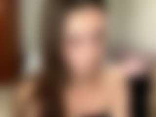 Live cam show with Stephani - Petite Teen (18+) on CamClone