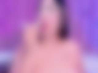Live cam show with Saory Jones - Thick on Latina Girls