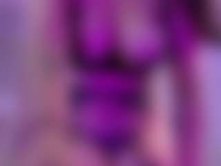 Live cam show with SaraRossi - Average on Camsoda