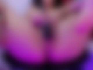 Live cam show with SaraRossi - Strip Lovense on Cam Slut