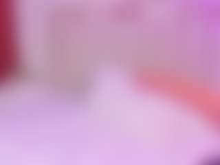 Live cam show with SaraRossi - Flashing on Camsoda