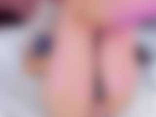 Live cam show with SaraRossi - Thin on Camsoda