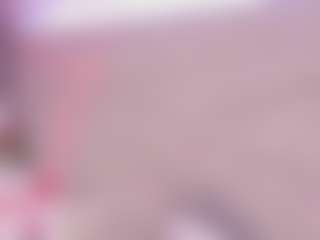 Live cam show with SaraRossi - Deepthroat on Camsoda
