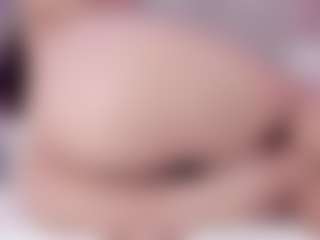 Live cam show with SaraRossi - Curvy Small Tits on liverealitysex.com