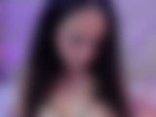 SaraRossi's Live Sex Cam Show