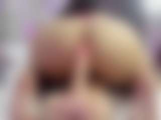 SaraRossi's Live Sex Cam Show