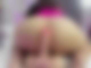 SaraRossi's Live Sex Cam Show