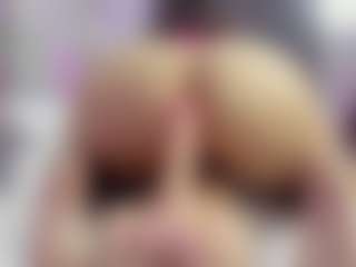 SaraRossi's Live Sex Cam Show